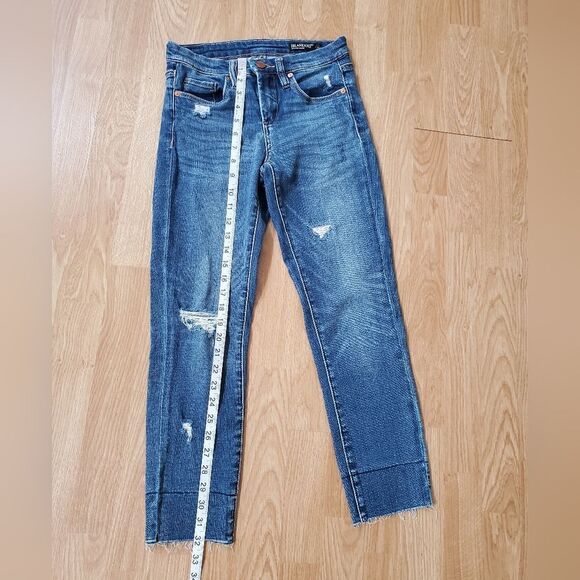 Blank NYC Mid-Rise Skinny Distressed Jeans sz 26x24 - Picture 9 of 12
